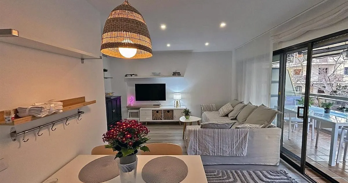 Moderno Apartamento A 100M De La Playa Llevant contacts