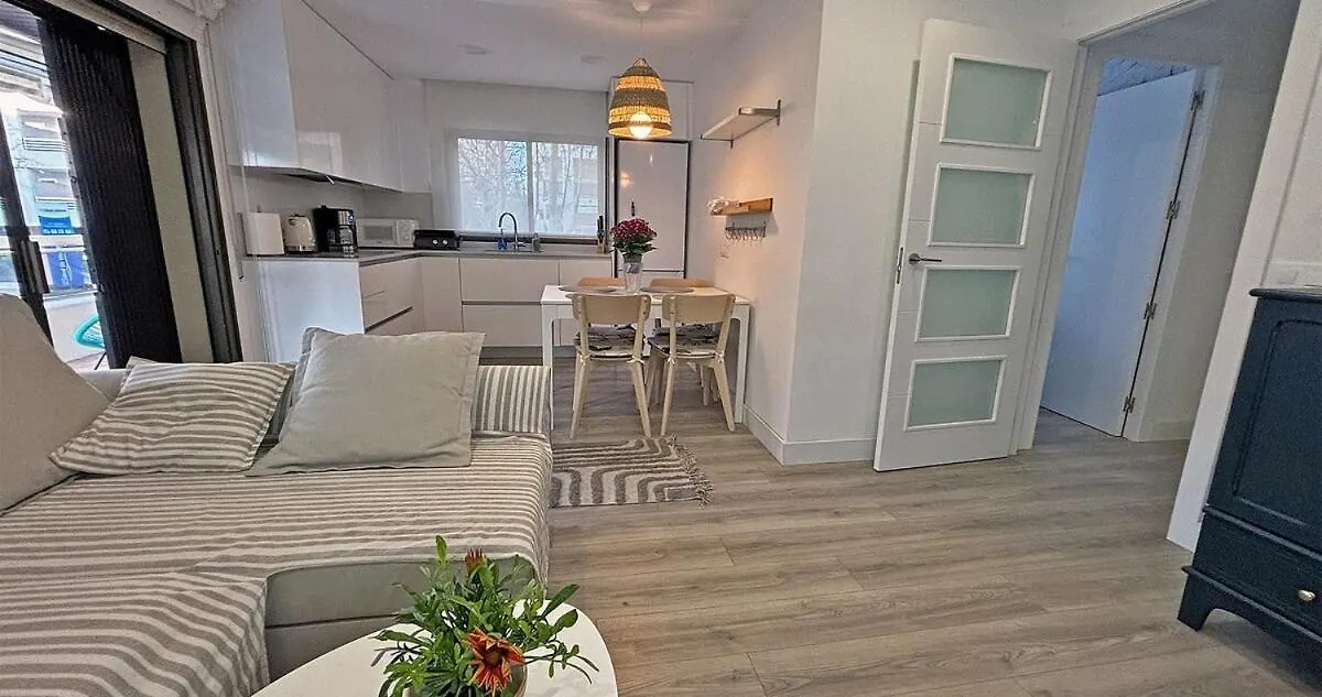 Moderno Apartamento A 100M De La Playa Llevant Salou Apartment